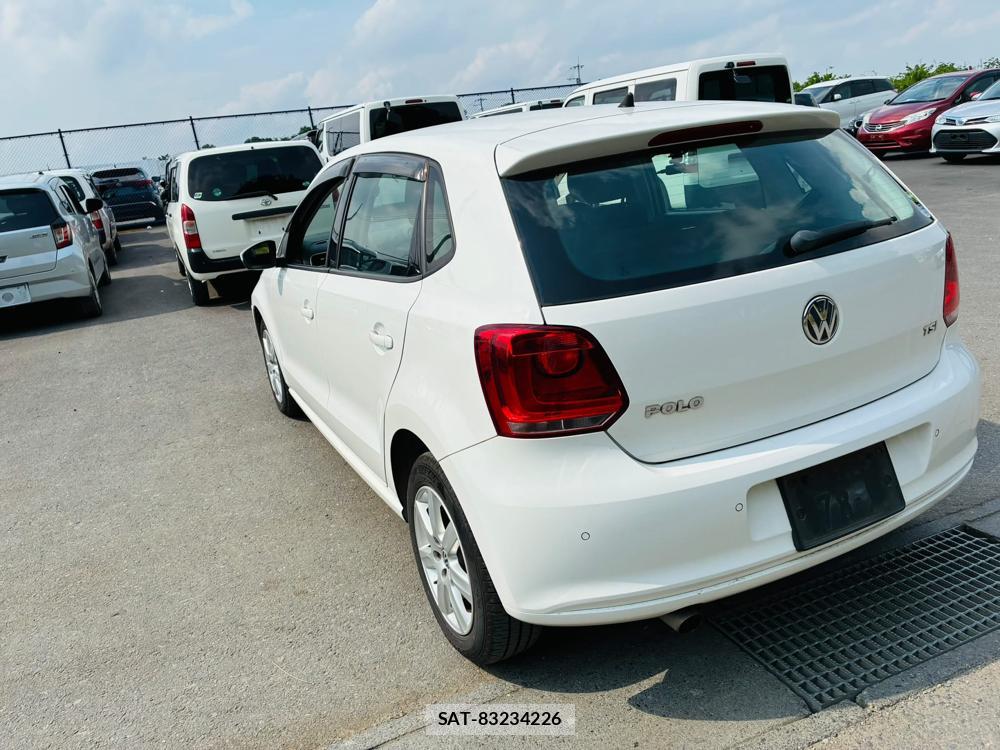 VolksWagen POLO 2013-09 7491203-2