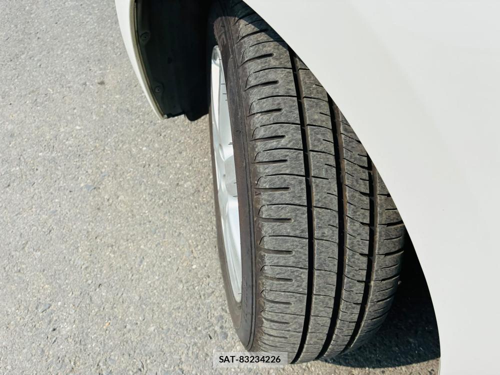 VolksWagen POLO 2013-09 7491203-31