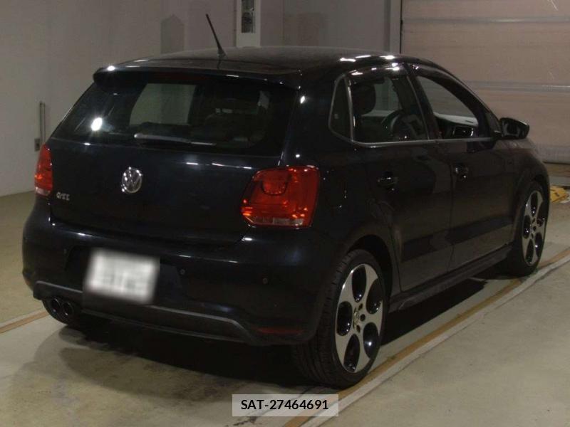 VolksWagen POLO 2013-02 7550585-1