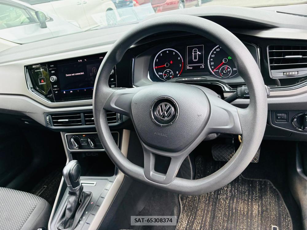 VolksWagen POLO 2018-08 7840160-14