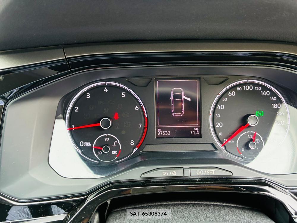 VolksWagen POLO 2018-08 7840160-15