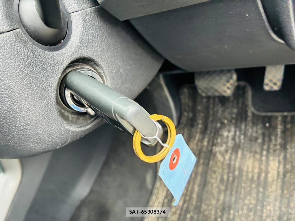 VolksWagen POLO 2018-08 7840160-16