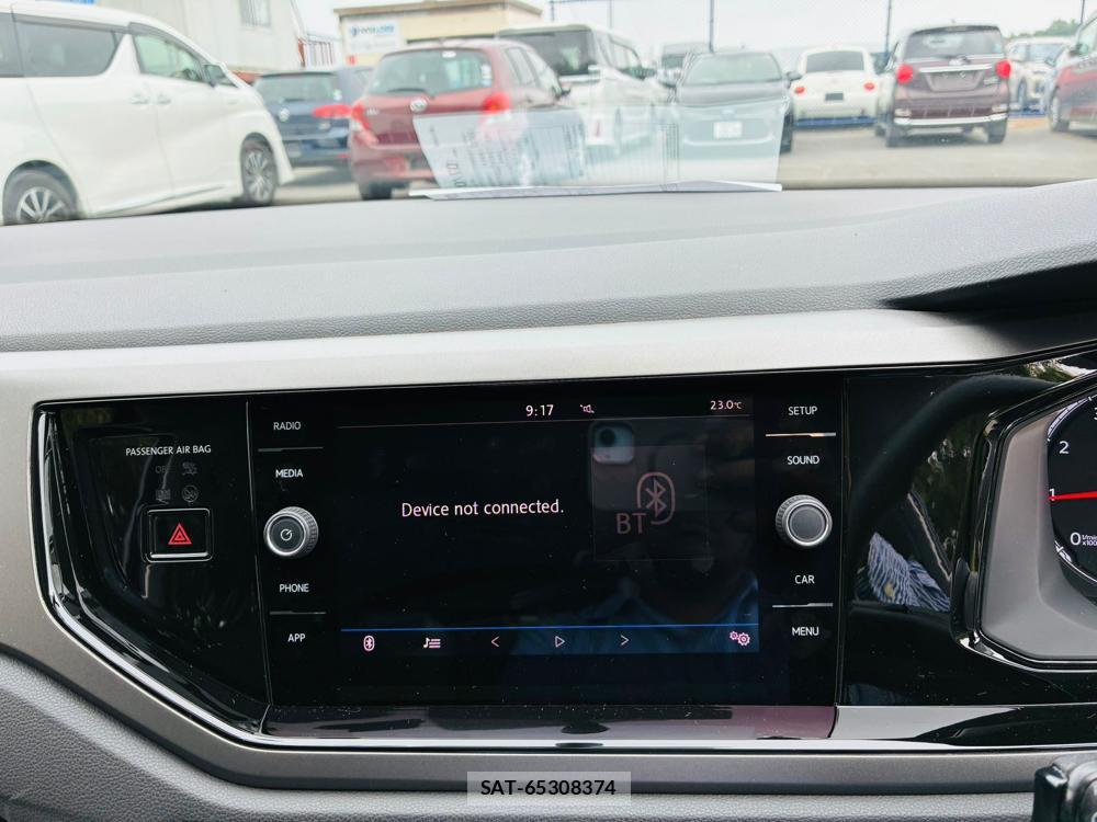 VolksWagen POLO 2018-08 7840160-18