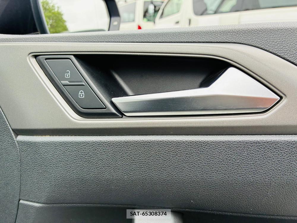 VolksWagen POLO 2018-08 7840160-20