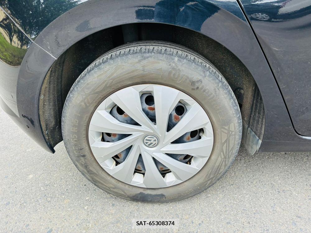 VolksWagen POLO 2018-08 7840160-27