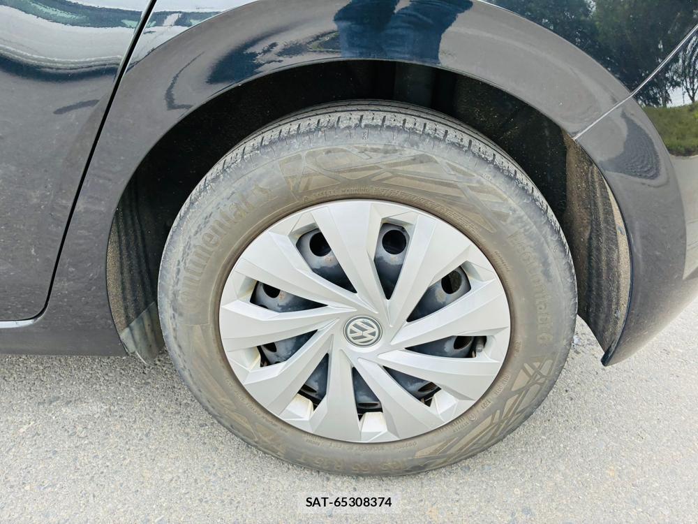 VolksWagen POLO 2018-08 7840160-30