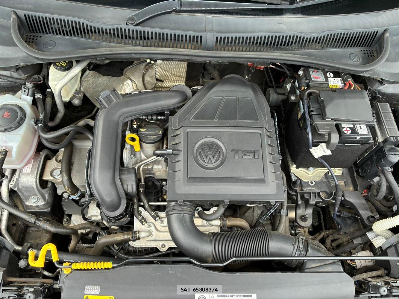 VolksWagen POLO 2018-08 7840160-38