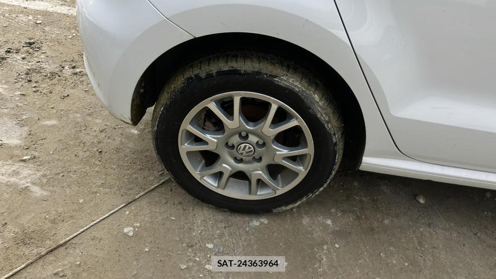 VolksWagen POLO 2013 7180528-21