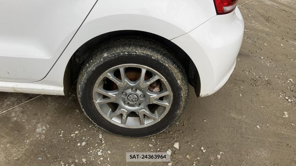 VolksWagen POLO 2013 7180528-24