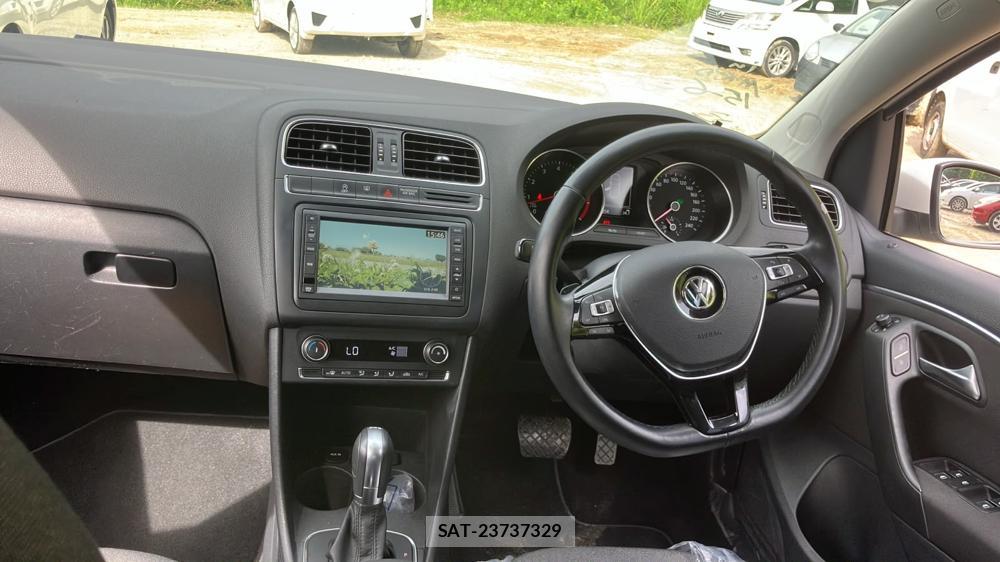 VolksWagen POLO 2014-12 7383196-12