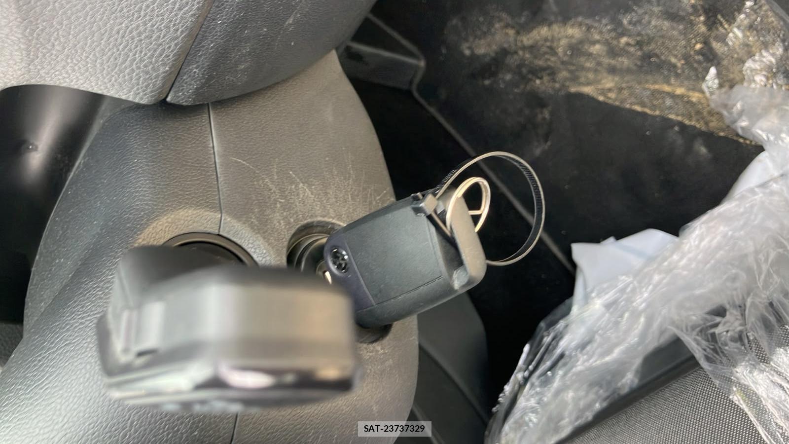VolksWagen POLO 2014-12 7383196-15