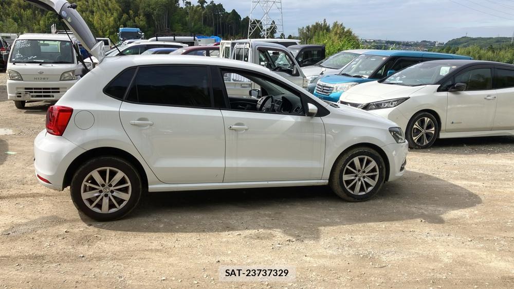 VolksWagen POLO 2014-12 7383196-5