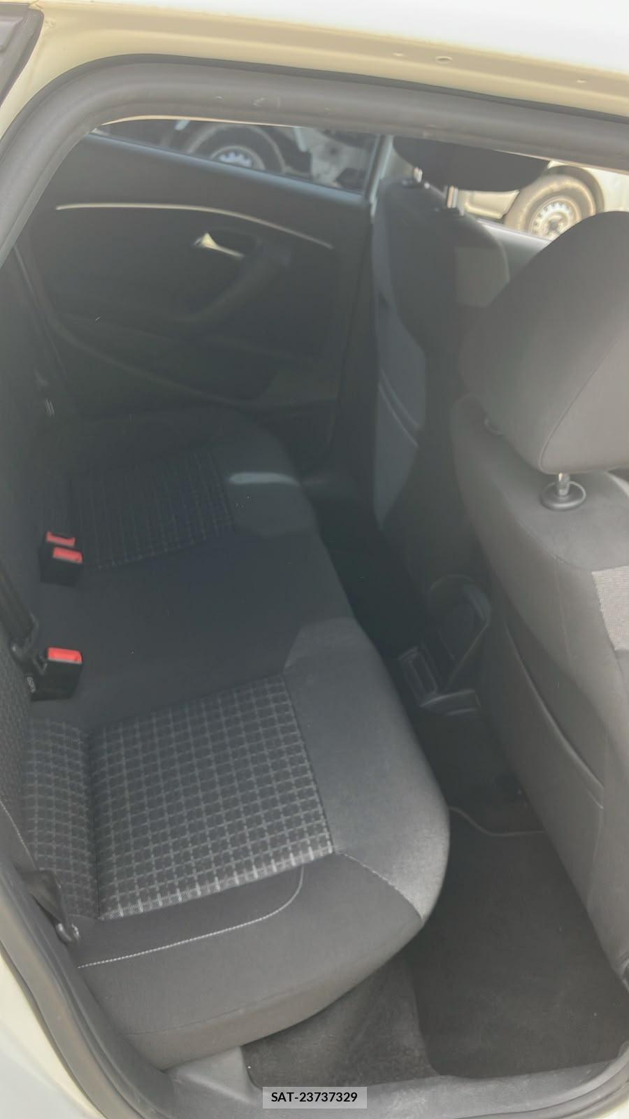 VolksWagen POLO 2014-12 7383196-8