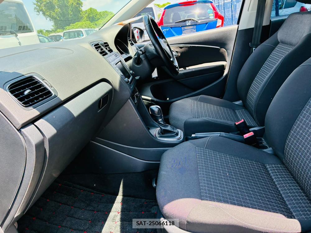 VolksWagen POLO 2015-03 7892152-10