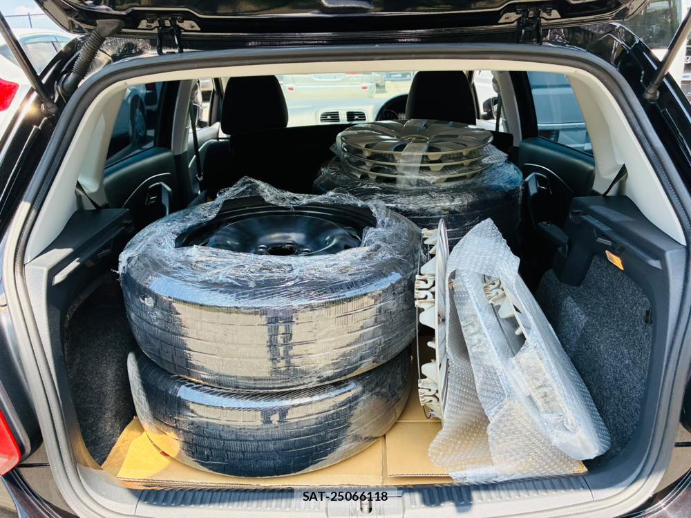 VolksWagen POLO 2015-03 7892152-25