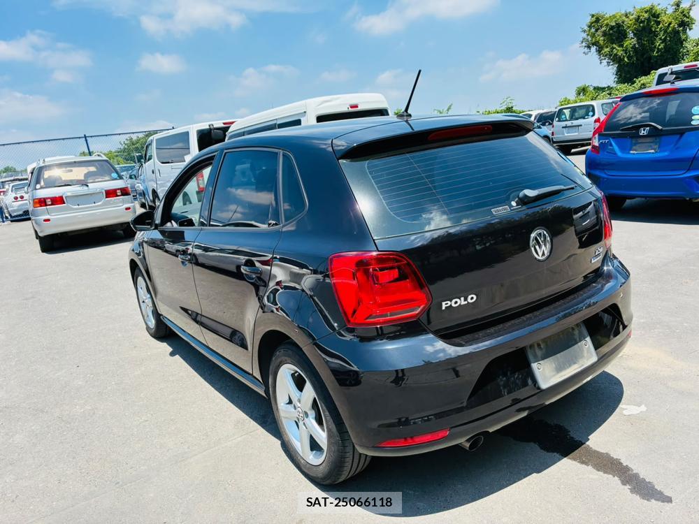 VolksWagen POLO 2015-03 7892152-2