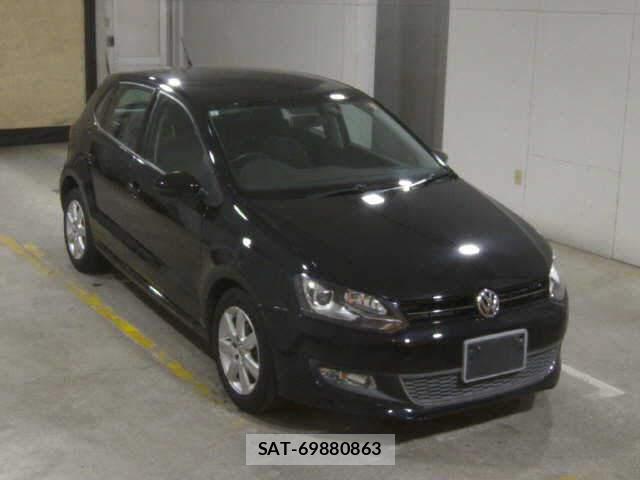 VolksWagen POLO 2013-03 8070455-0