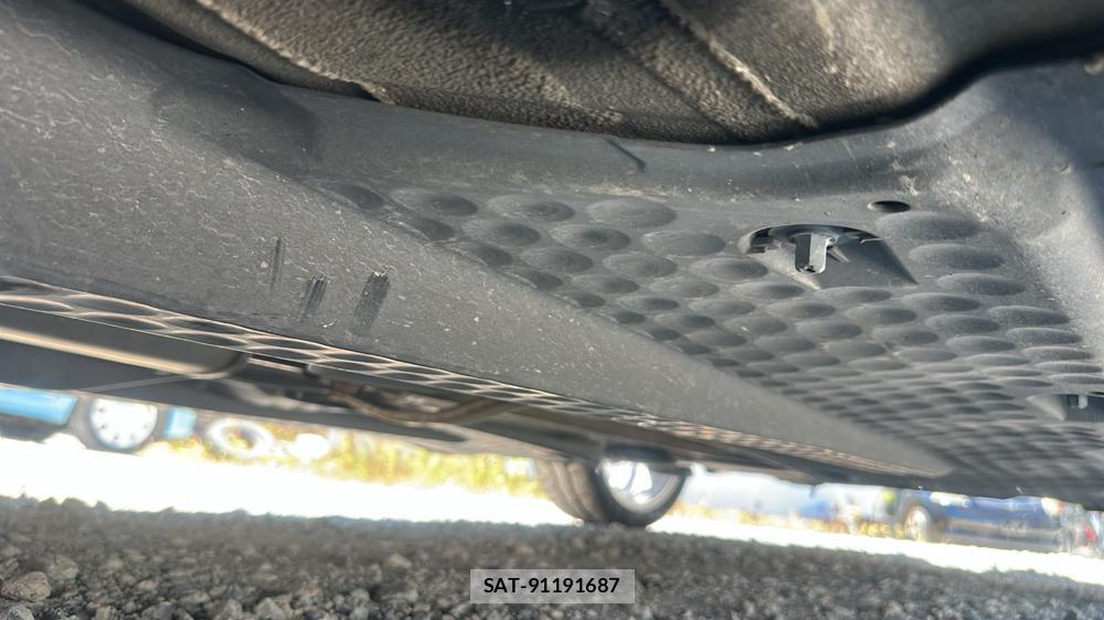 VolksWagen POLO 2012-04 7610977-33