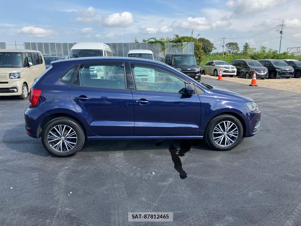 VolksWagen POLO 2016-08 1243857-1