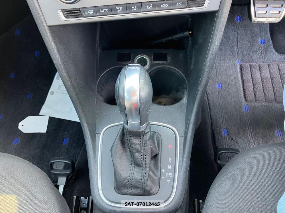 VolksWagen POLO 2016-08 1243857-20