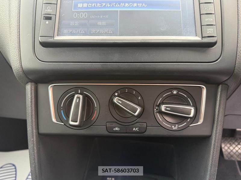 VolksWagen POLO 2014-12 1252843-24