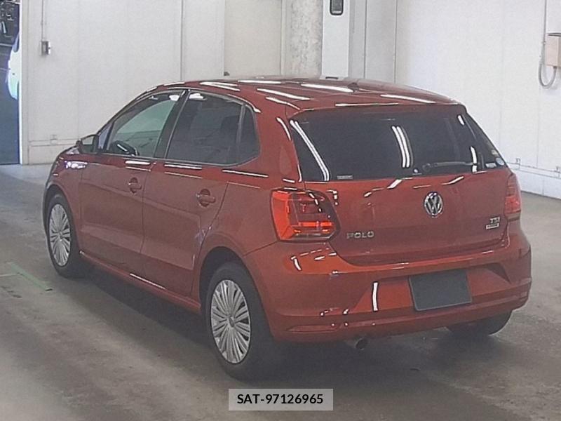 VolksWagen POLO 2014 6937242-2