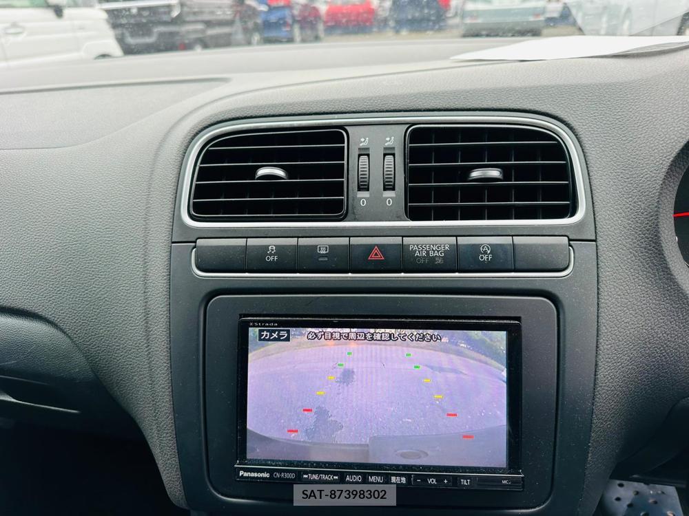 VolksWagen POLO 2013 6787620-17