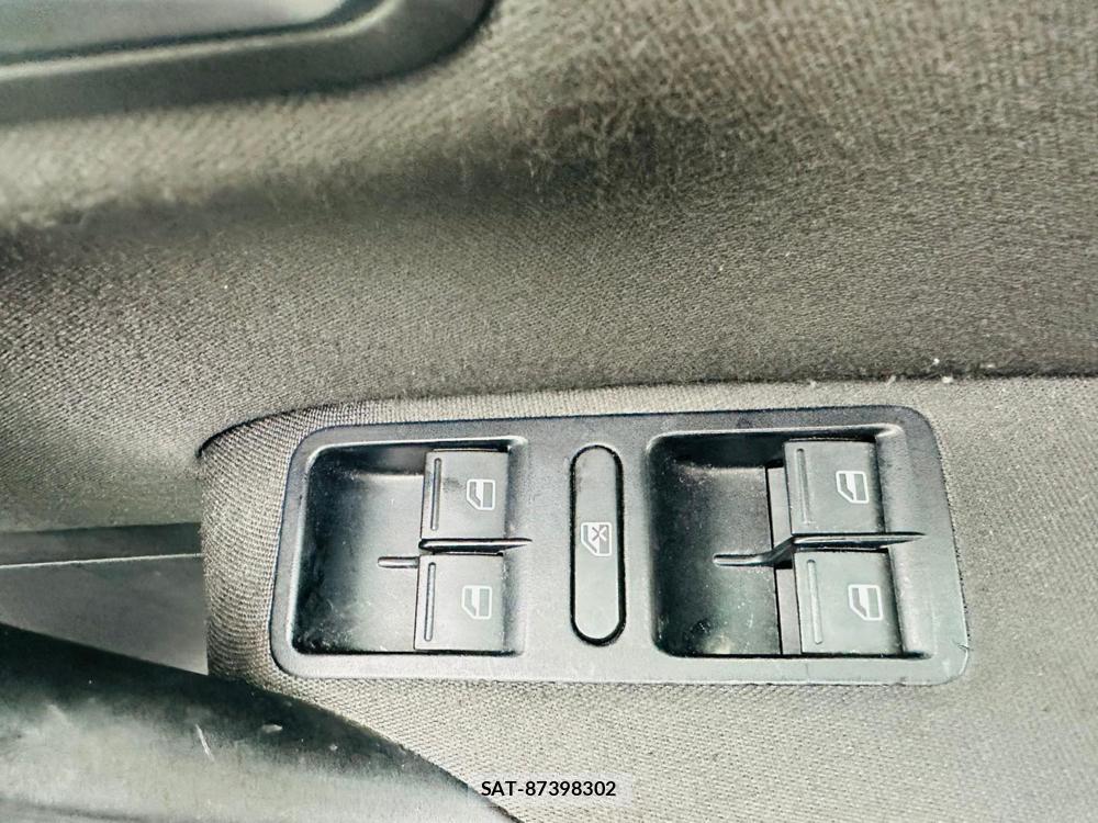 VolksWagen POLO 2013 6787620-20