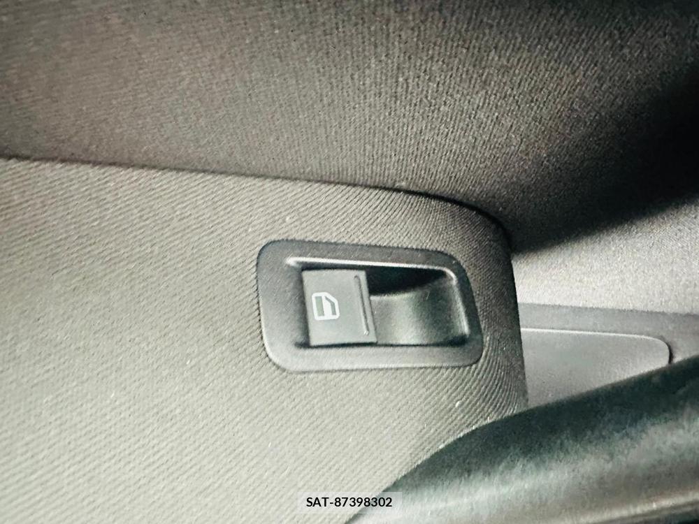 VolksWagen POLO 2013 6787620-22