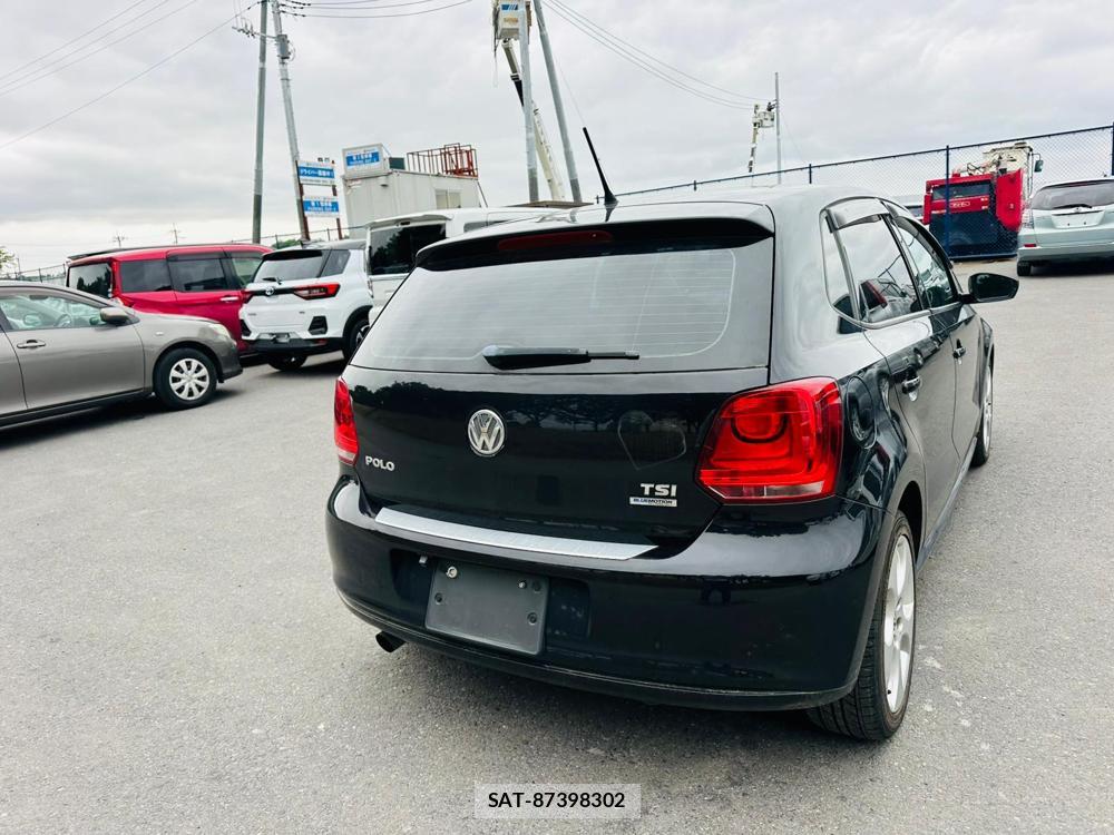 VolksWagen POLO 2013 6787620-4