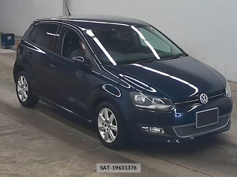 VolksWagen POLO 2012-09 7227988-0