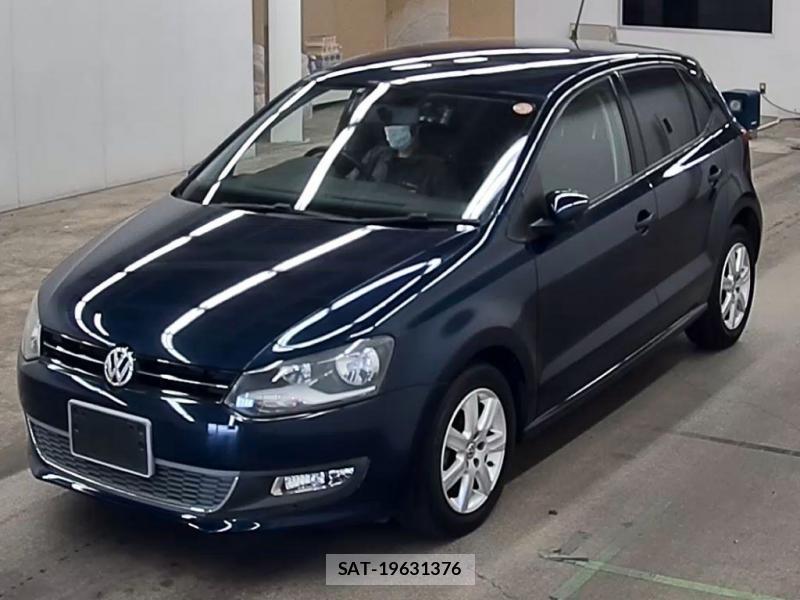 VolksWagen POLO 2012-09 7227988-3