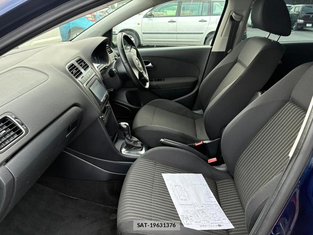 VolksWagen POLO 2012-09 7227988-10