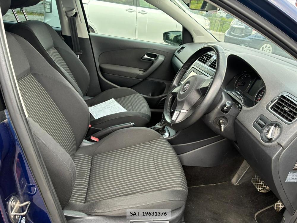 VolksWagen POLO 2012-09 7227988-11