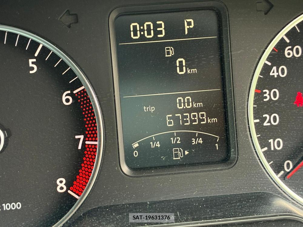 VolksWagen POLO 2012-09 7227988-15