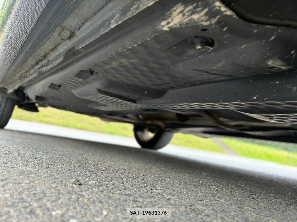 VolksWagen POLO 2012-09 7227988-34