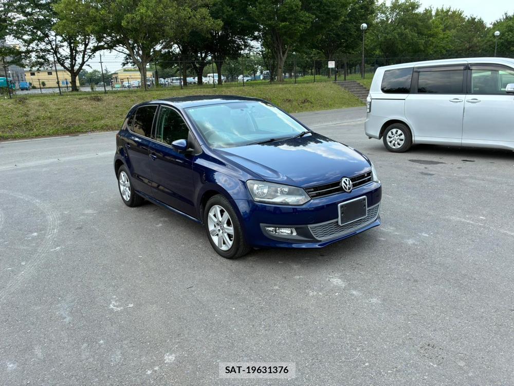 VolksWagen POLO 2012-09 7227988-6