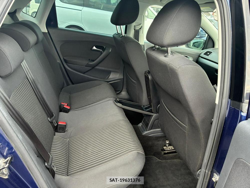 VolksWagen POLO 2012-09 7227988-8