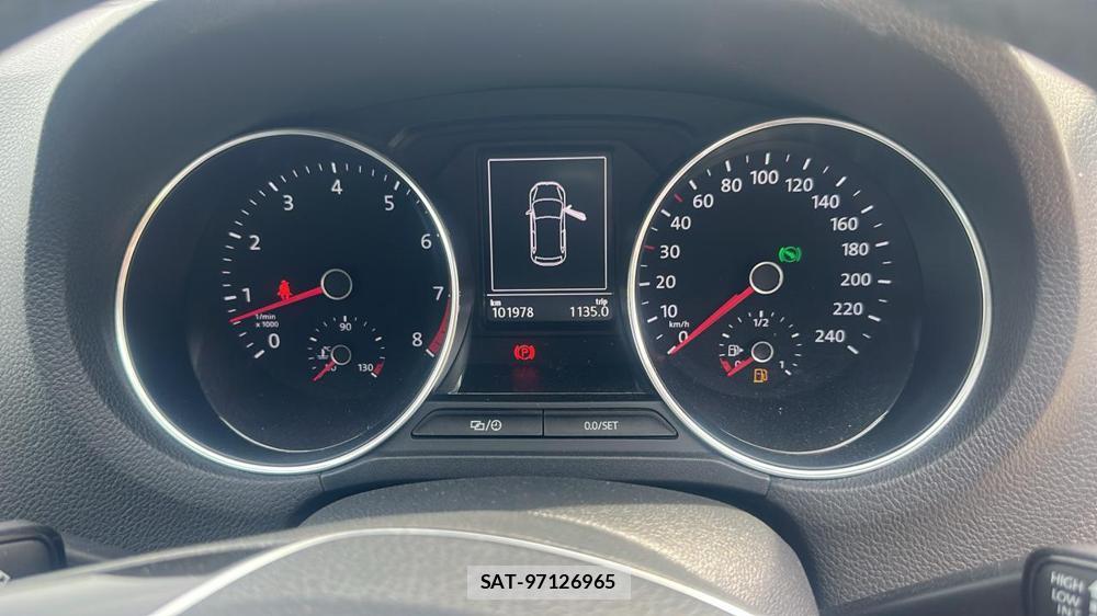 VolksWagen POLO 2014 6937242-14