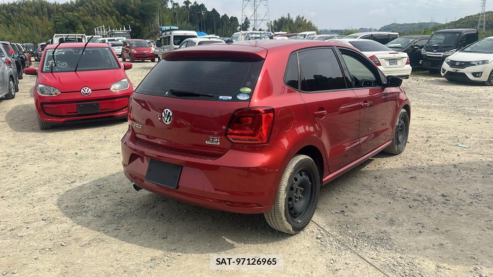 VolksWagen POLO 2014 6937242-4