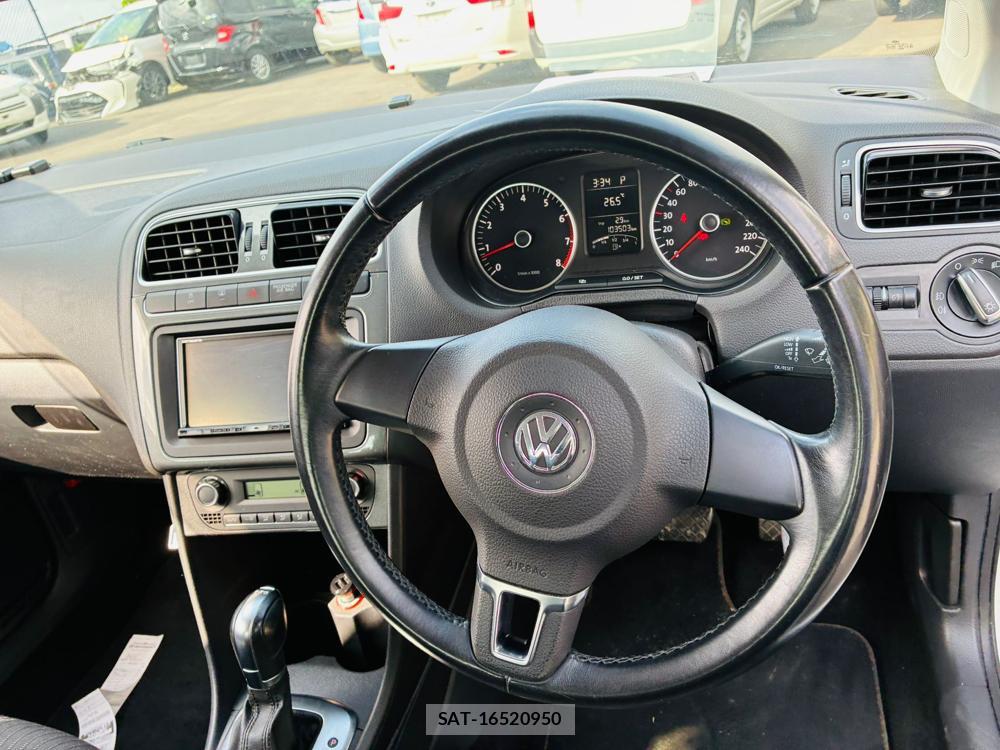 VolksWagen POLO 2011-06 7721546-14