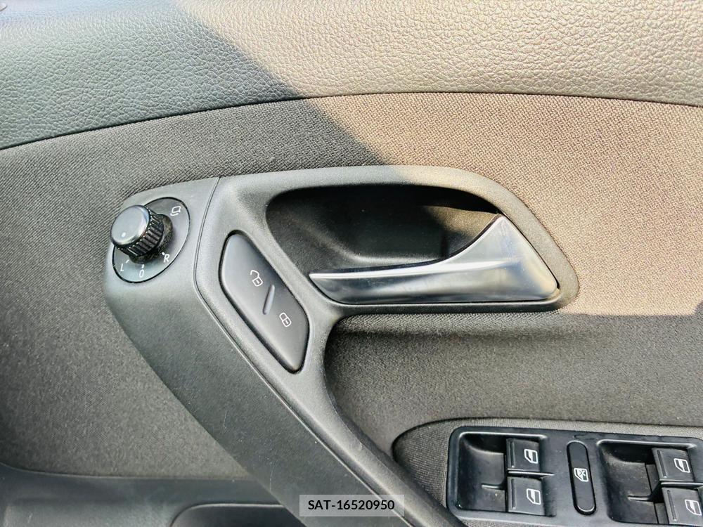 VolksWagen POLO 2011-06 7721546-20