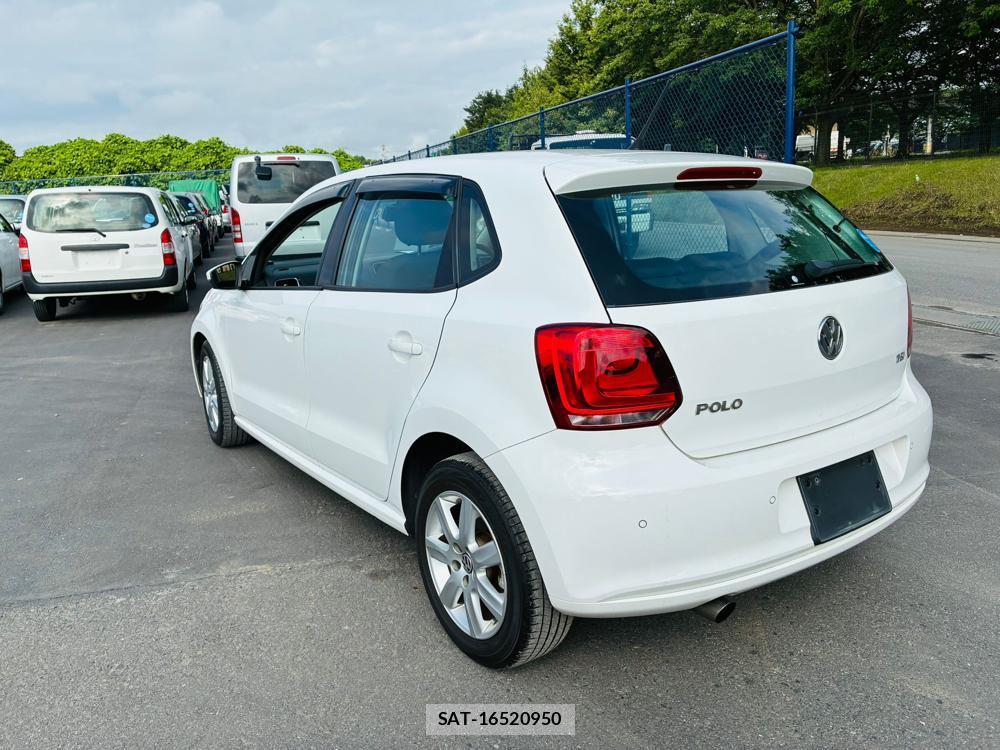 VolksWagen POLO 2011-06 7721546-2