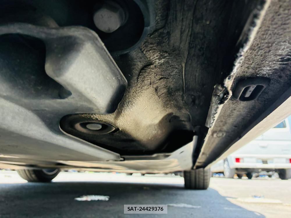 VolksWagen POLO 2018-07 7892153-36