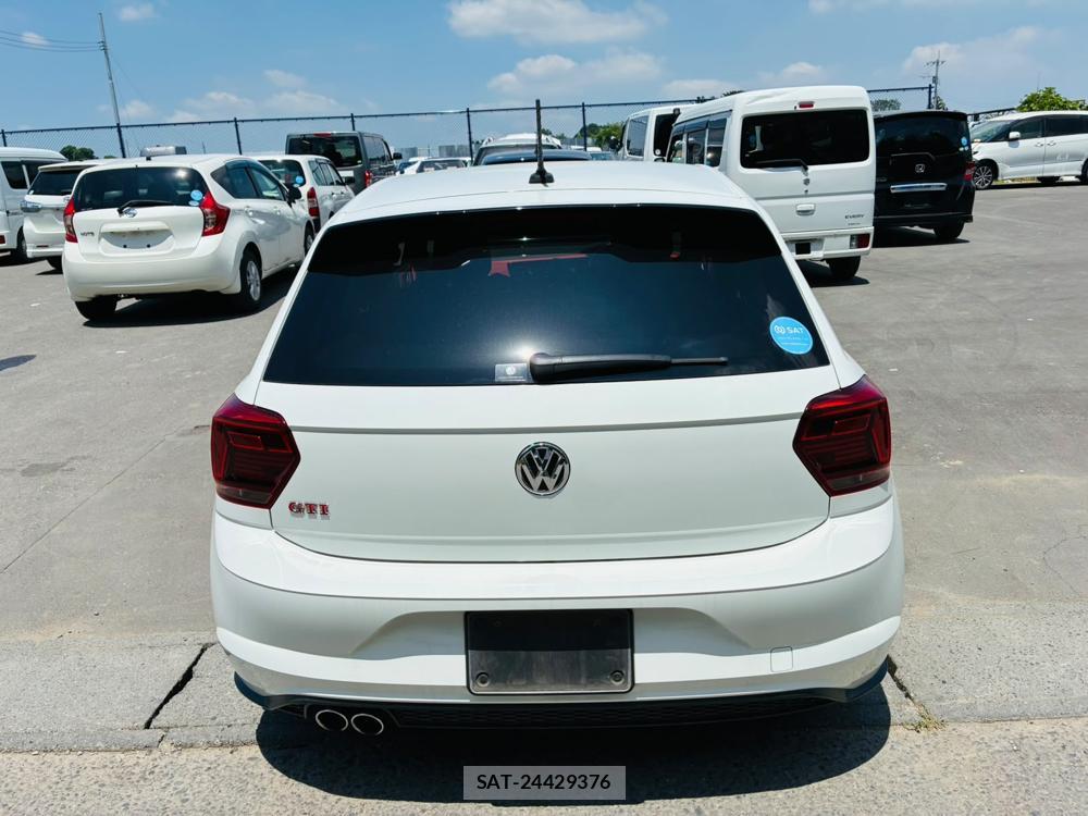 VolksWagen POLO 2018-07 7892153-3