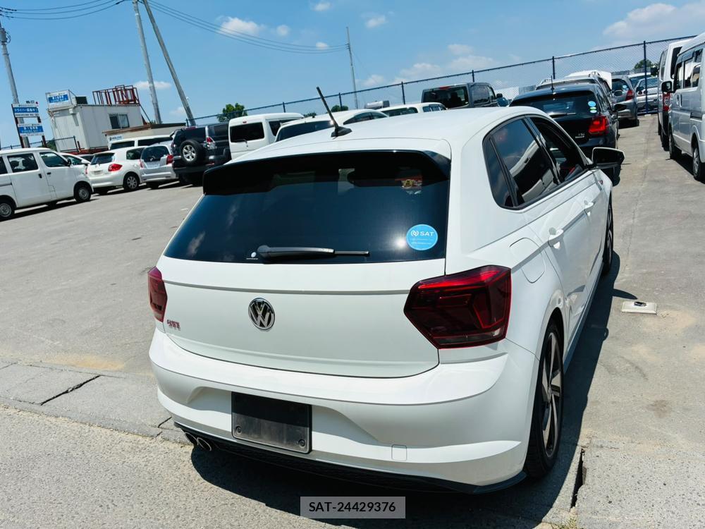 VolksWagen POLO 2018-07 7892153-4
