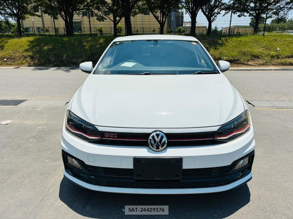 VolksWagen POLO 2018-07 7892153-7
