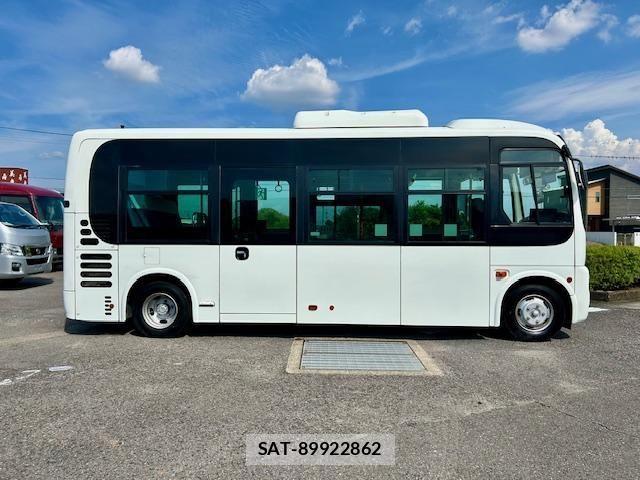 Hino PONCHO 2010-09 6305887-3