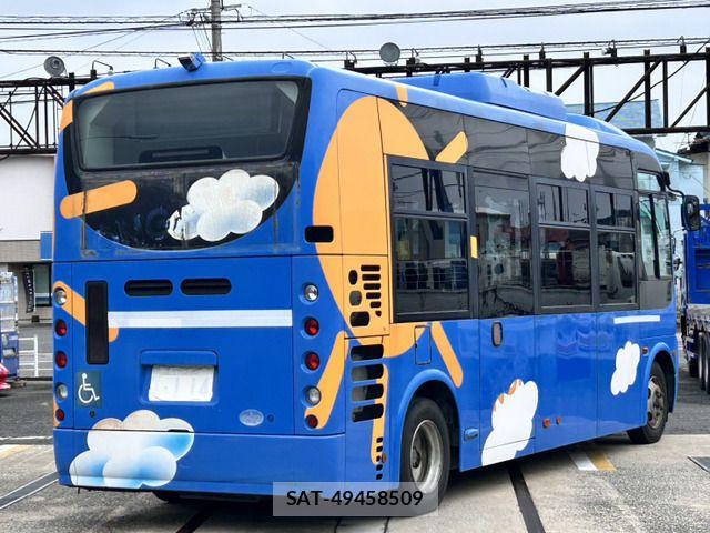 Hino PONCHO 2009-02 7223528-1
