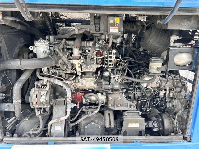 Hino PONCHO 2009-02 7223528-2